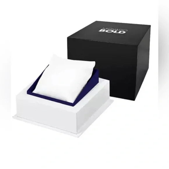 New Movado Bold Evolution Women’s Silver Dial Crystal Dot Watch 3600732 - Picture 2 of 2